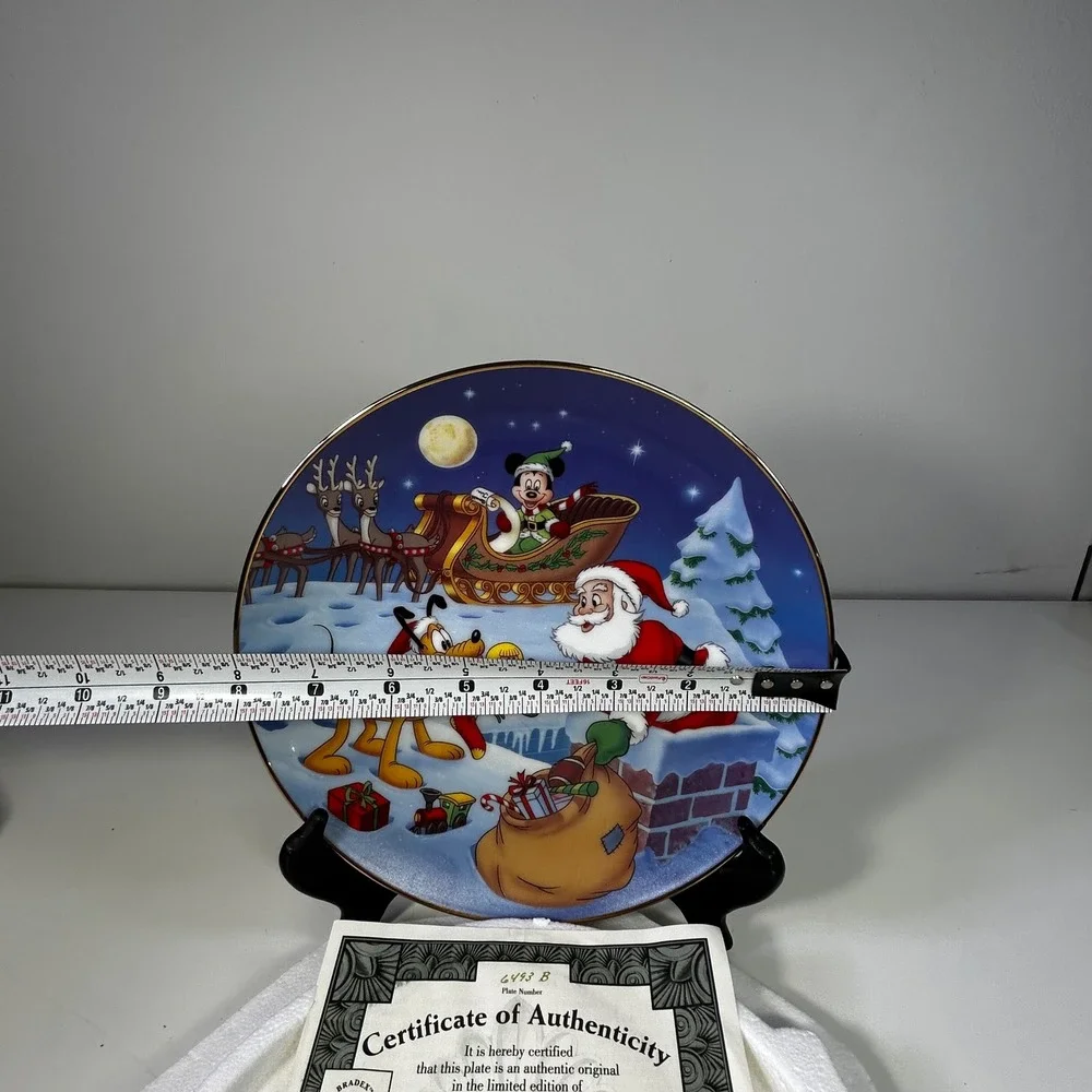 Bradford Exchange Disney Thanks Pluto Mickey Holiday Magic Collector Plate 8